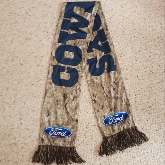 Cowboys and Ford Cammo Scarf - Picture 3 of 7